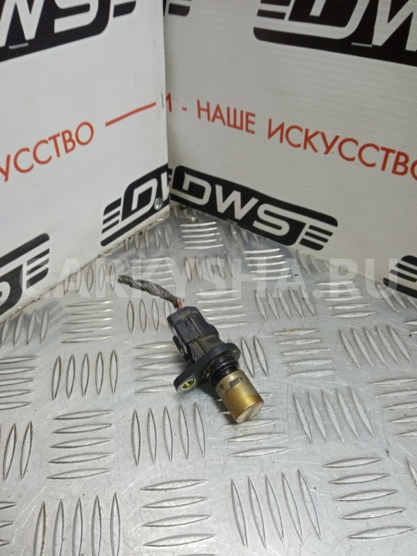 Датчик положения распредвала Toyota Camry 