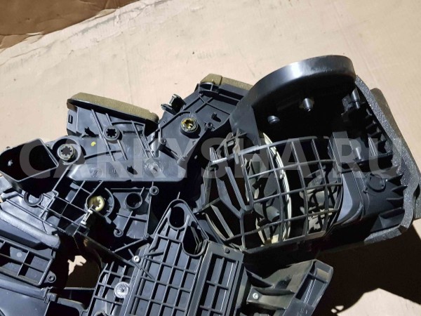 Корпус отопителя Ford Focus III (2011—2015) Ford Focus оригинальный номер bv6n19b555nk