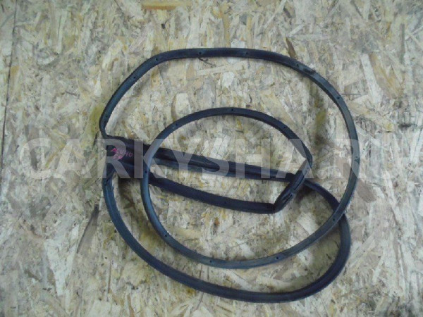 Уплотнитель двери Toyota Camry XV40 (2006—2009) Toyota Camry оригинальный номер 67861-06040