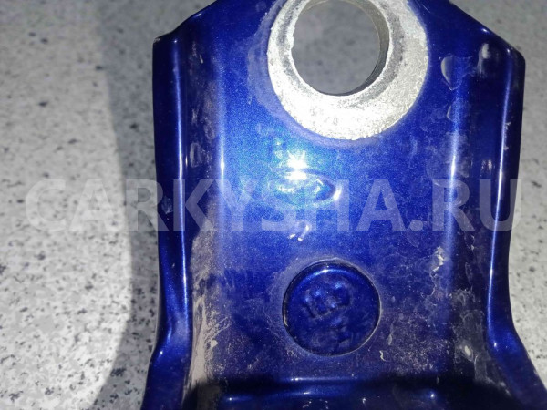 Петля двери Ford Fiesta Mk6 рестайлинг (2012—2019) Ford Fiesta оригинальный номер 1682448