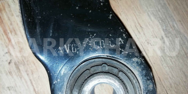 Рычаг Ford Focus III (2011—2015) Ford Focus оригинальный номер AV615500CA