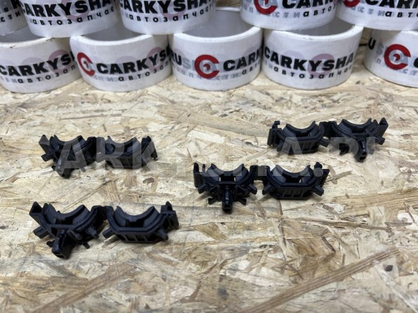 Зажим трубки кондиционера Toyota Camry VIII (XV70) Рестайлинг – седан оригинальный номер 88718-42110