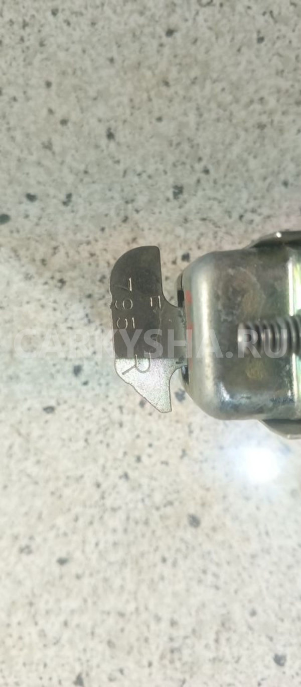 Ограничитель двери Toyota C-HR I (2016—2019) Toyota C-HR оригинальный номер 6861010080