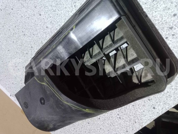 Решетка вентиляционная Mercedes-Benz M-класс W164 рестайлинг (2008—2011) Mercedes-Benz M-klasse оригинальный номер a164830442