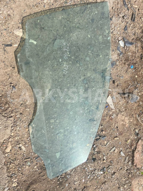 Стекло двери передней правой Volkswagen Polo IV (2001—2005) Volkswagen Polo оригинальный номер 6Q4845202C