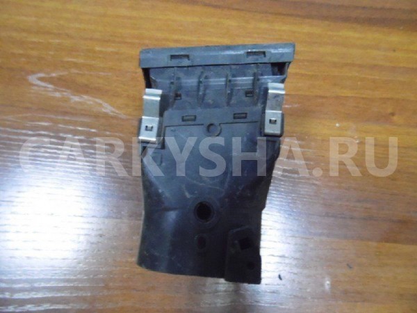 Дефлектор воздушный Volkswagen Touareg I (2002—2006) Volkswagen Touareg оригинальный номер 7L6819703L