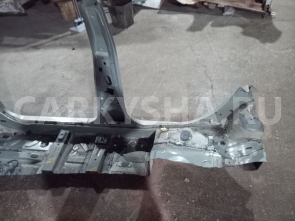 Средняя стойка кузова правая Nissan Almera G15 Nissan Almera оригинальный номер 764244AA8A