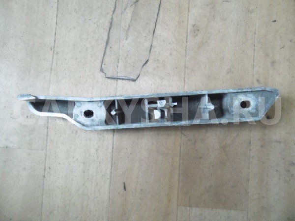 Крепеж бампера Ford Focus II рестайлинг (2007—2011) Ford Focus оригинальный номер 8M5117D958