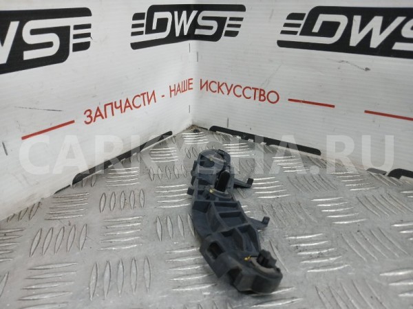 Крепление бампера Toyota Avensis 