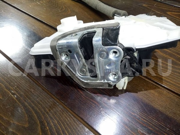 Замок двери Toyota C-HR I (2016—2019) Toyota C-HR оригинальный номер 6904030A80