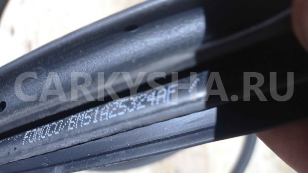 Уплотнитель двери Ford Focus III (2011—2015) Ford Focus оригинальный номер BM51A25324AF
