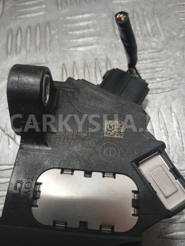 Педаль газа Toyota Avensis 