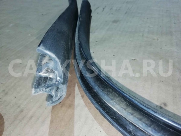 Уплотнитель двери Ford Focus III (2011—2015) Ford Focus оригинальный номер 1750006