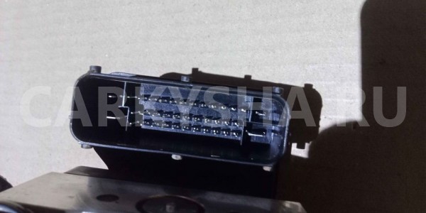 Блок ABS (насос) Kia Rio III рестайлинг (2015—2017) Kia Rio оригинальный номер 589204y100