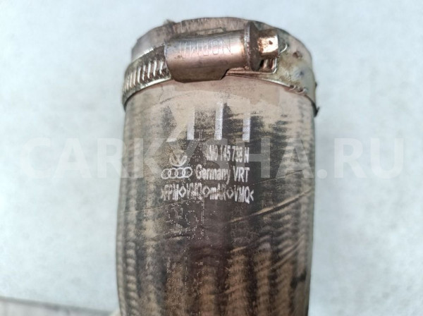 Патрубок интеркулера Audi Q7 4M (2015—2020) Audi Q7 оригинальный номер 4m0145738n