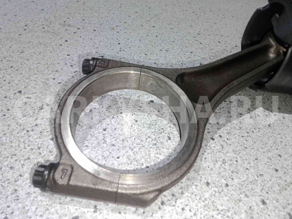 Поршень с шатуном Land Rover Discovery III (2004—2009) Land Rover Discovery оригинальный номер 1316180