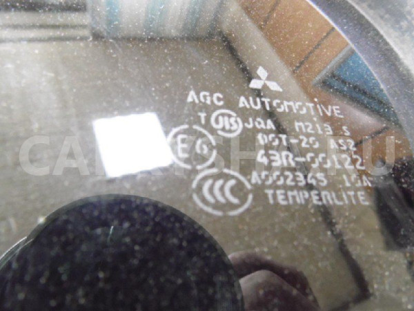 Стекло двери Mitsubishi Lancer X (2007—2010) Mitsubishi Lancer оригинальный номер 5740A017