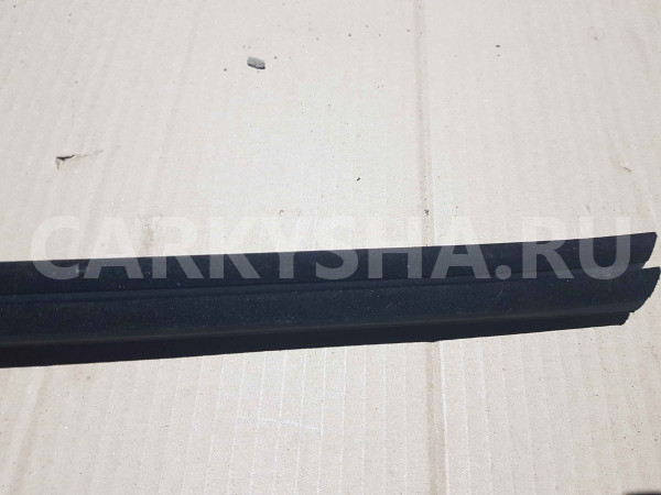 Накладка стекла Skoda Octavia II рестайлинг (2008—2013) Skoda Octavia оригинальный номер 1z0837479a