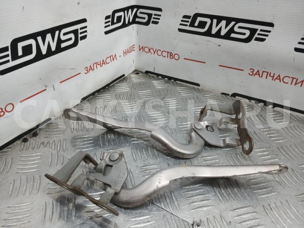 Петля капота Toyota Vitz 