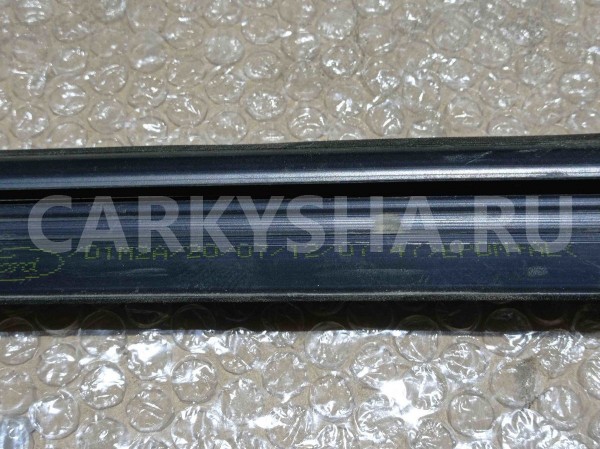 Уплотнитель стекла двери Ford Focus III (2011—2015) Ford Focus оригинальный номер 1787049