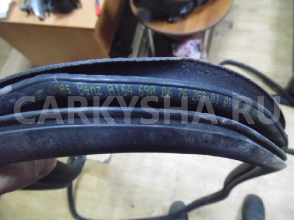 Уплотнитель двери Mercedes-Benz M-класс W164 рестайлинг (2008—2011) Mercedes-Benz M-klasse оригинальный номер A16469001769G44