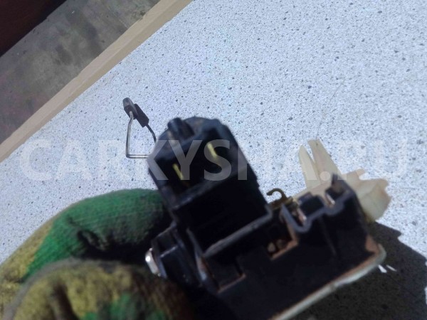 Замок передней левой двери Renault Duster 2018 HSA Renault 15 оригинальный номер 805033784R