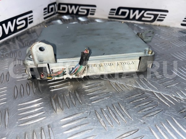 Блок управления ДВС Toyota Estima 