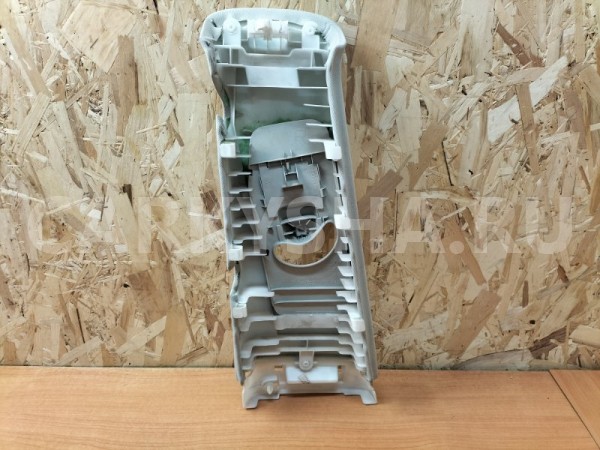 Обшивка центральной стойки верхняя правая Infiniti Infiniti I оригинальный номер 769131LA0A