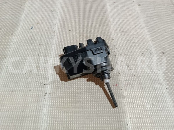 Моторчик корректора фары Mazda Axela 