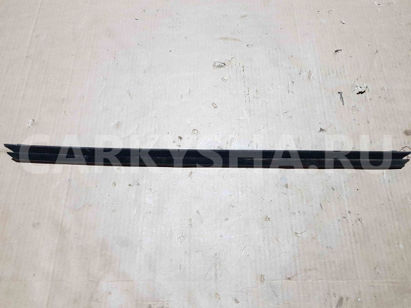 Уплотнитель стекла двери Ford Focus III (2011—2015) Ford Focus 