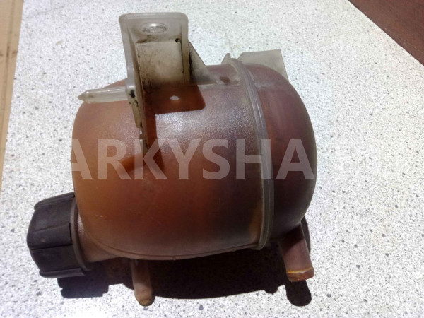 Бачок расширительный Renault Sandero I (2009—2014) Renault 14 оригинальный номер 8200686355