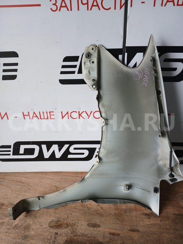 крыло переднее правое Toyota Ipsum 