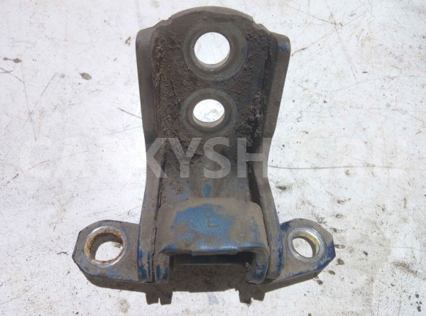 Петля двери Nissan Almera G15 (2012—2018) Nissan Almera оригинальный номер 82421ED000