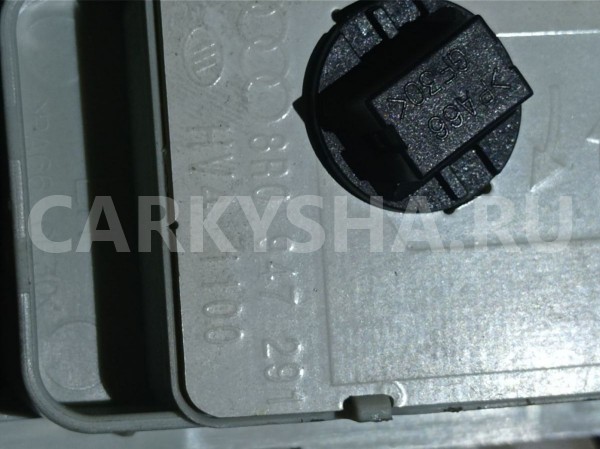 Плафон салонный Audi Q5 I (2008—2012) Audi 200 оригинальный номер 8r0947292