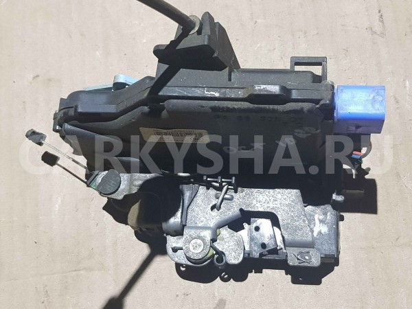 Замок двери Skoda Octavia II рестайлинг (2008—2013) Skoda Octavia оригинальный номер 7l0839016d