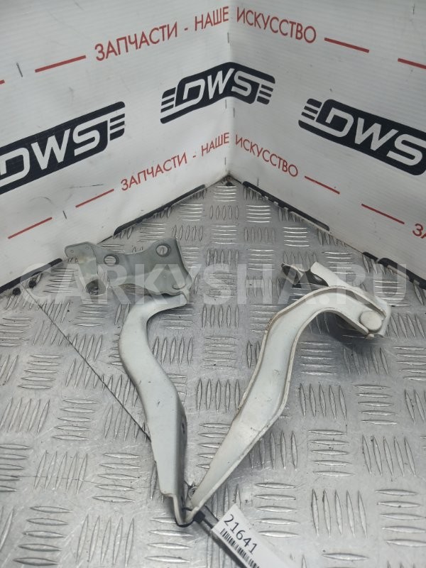 Петля капота Subaru Outback 