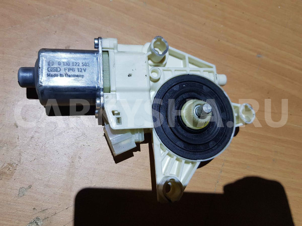 Моторчик стеклоподъемника Mercedes-Benz E-класс W212/S212/C207/A207 рестайлинг (2013—2016) Mercedes-Benz E-klasse оригинальный номер a2048200242