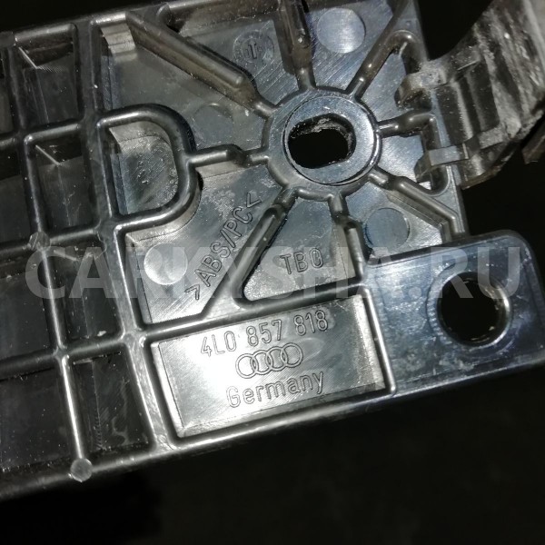 Кронштейн Audi Q7 4L (2005—2009) Audi 200 оригинальный номер 4l0857818