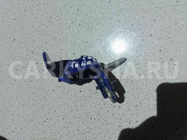 Петля двери Ford Fiesta Mk6 рестайлинг (2012—2019) Ford Fiesta оригинальный номер 5064122