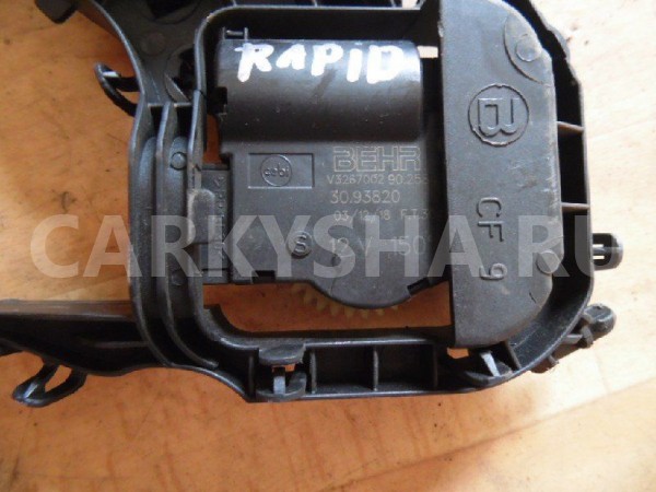 Кронштейн Skoda Rapid I рестайлинг (2017—2020) Skoda Rapid оригинальный номер 6Q0820892B