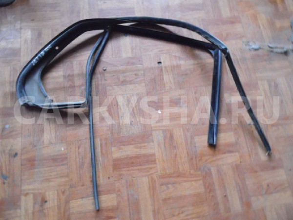 Направляющая стекла двери Volkswagen Jetta V (2005—2011) Volkswagen Jetta оригинальный номер 1K5839432G5AP