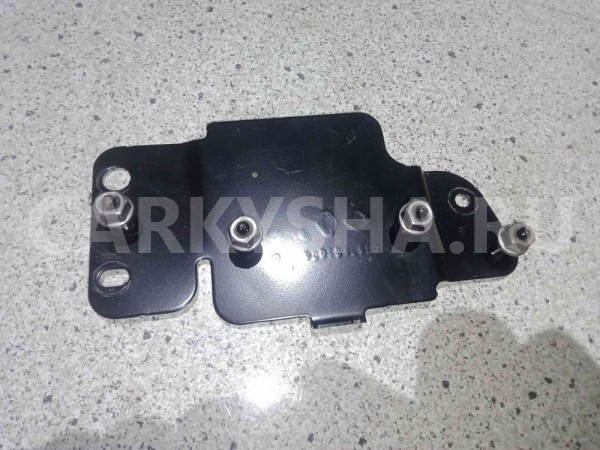 Кронштейн Renault Duster I рестайлинг (2015—2021) Renault 15 оригинальный номер 479323738r