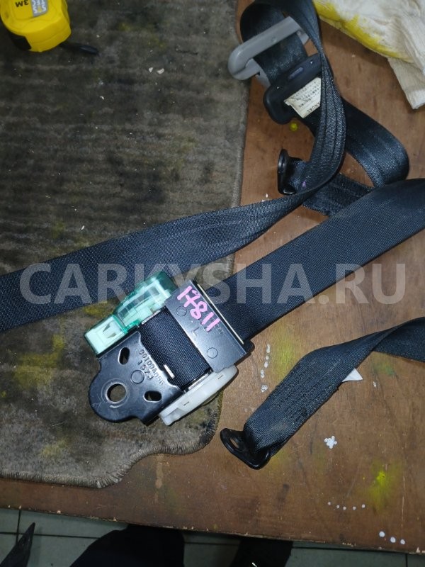 Ремень безопасности Mitsubishi Pajero 