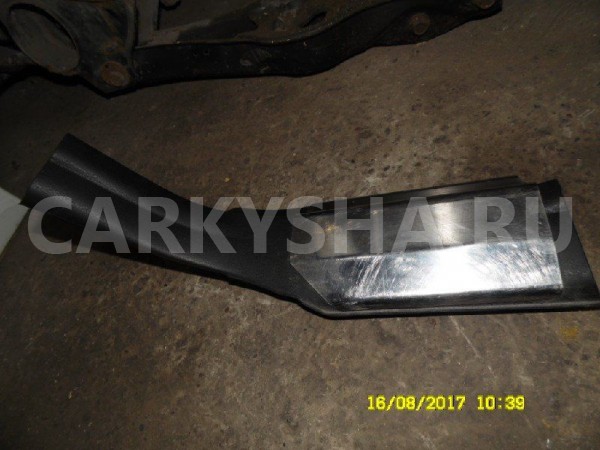 Накладка порога (внутренняя) Suzuki Grand Vitara II (2005—2008) Suzuki Grand Vitara 