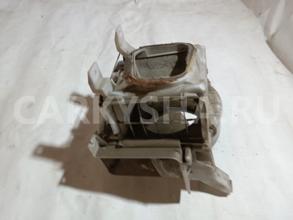 Корпус мотора отопителя Mitsubishi Diamante оригинальный номер 1163000041