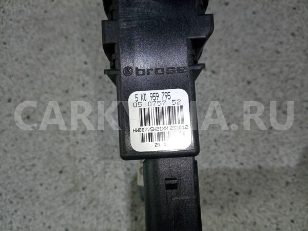 Мотор стеклоподъемника Skoda Octavia II рестайлинг (2008—2013) Skoda Octavia оригинальный номер 5K0959703A