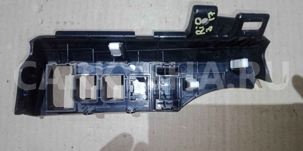 Накладка (кузов внутри) Kia Rio III рестайлинг (2015—2017) Kia Rio оригинальный номер 933104y000