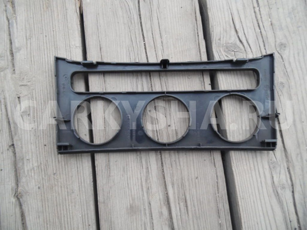 Накладка торпедо Volkswagen Passat B6 (2005—2010) Volkswagen Passat оригинальный номер 3c0863100e