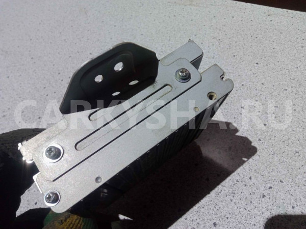 Блок электронный Mercedes-Benz M-класс W164 рестайлинг (2008—2011) Mercedes-Benz M-klasse оригинальный номер a2049820020