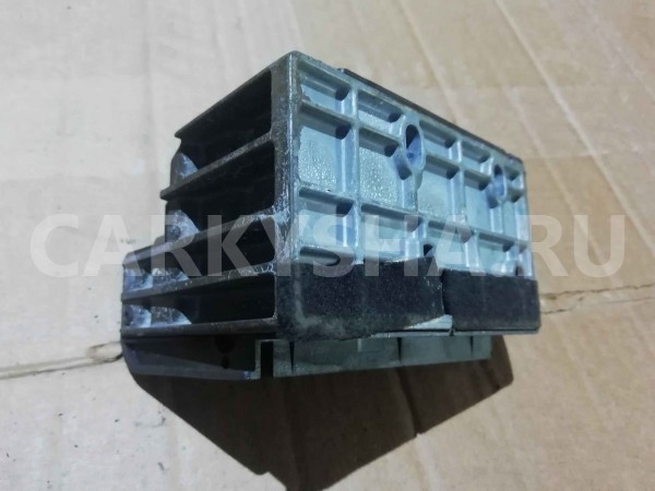 Кронштейн BMW X5 E70 (2006—2010) BMW X5 оригинальный номер 51477145941